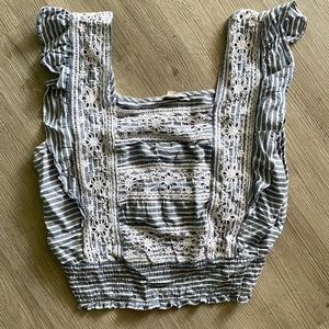 American Eagle cute blouse